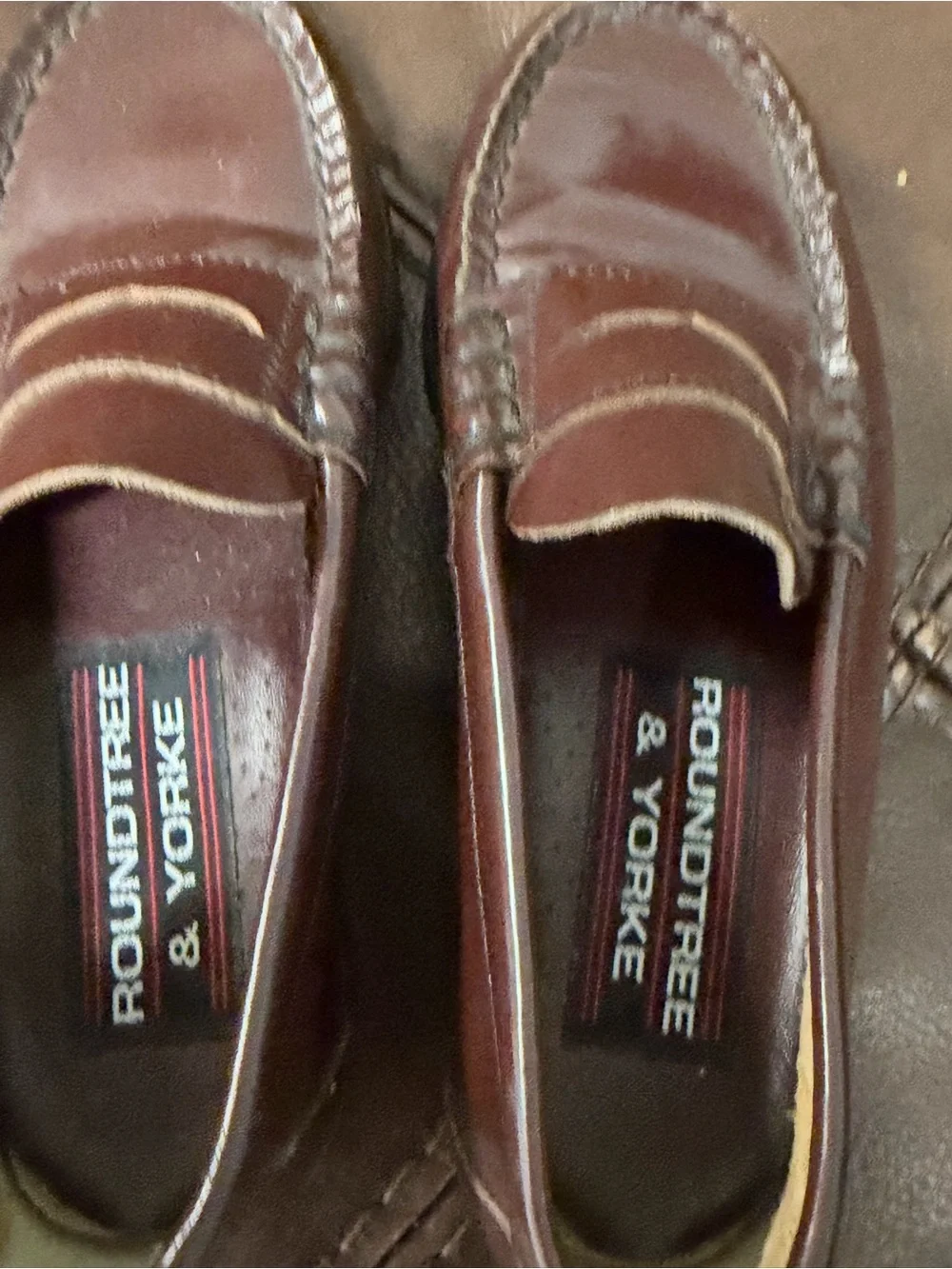 Roundtree & Yorke boys brown Leather Penny Loafers 12.5 …..115